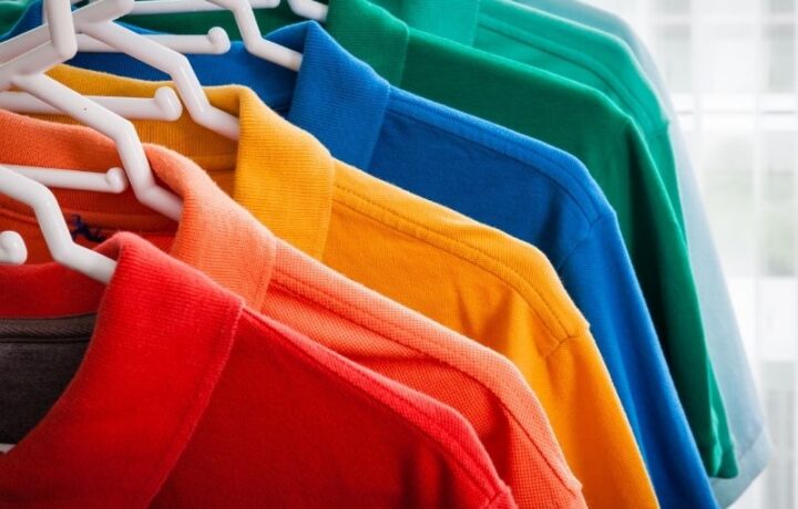 Seit 100 Jahren beliebt, trendy & weltweit geschätzt: das Poloshirt